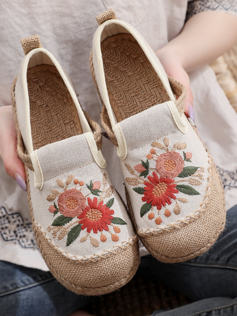 Cactus Rose | Double Kiss Floral Embroidered Linen Espadrilles - Beige