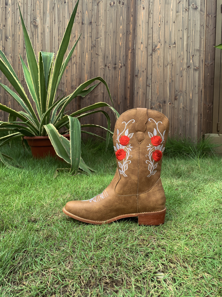 En Bloom | Rose Embroidered Cowboy Boots - Beige