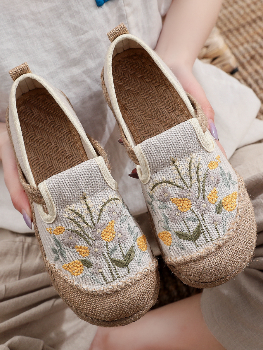 Cactus Rose | Field Corn Embroidered Round Toe Linen Espadrilles - Beige