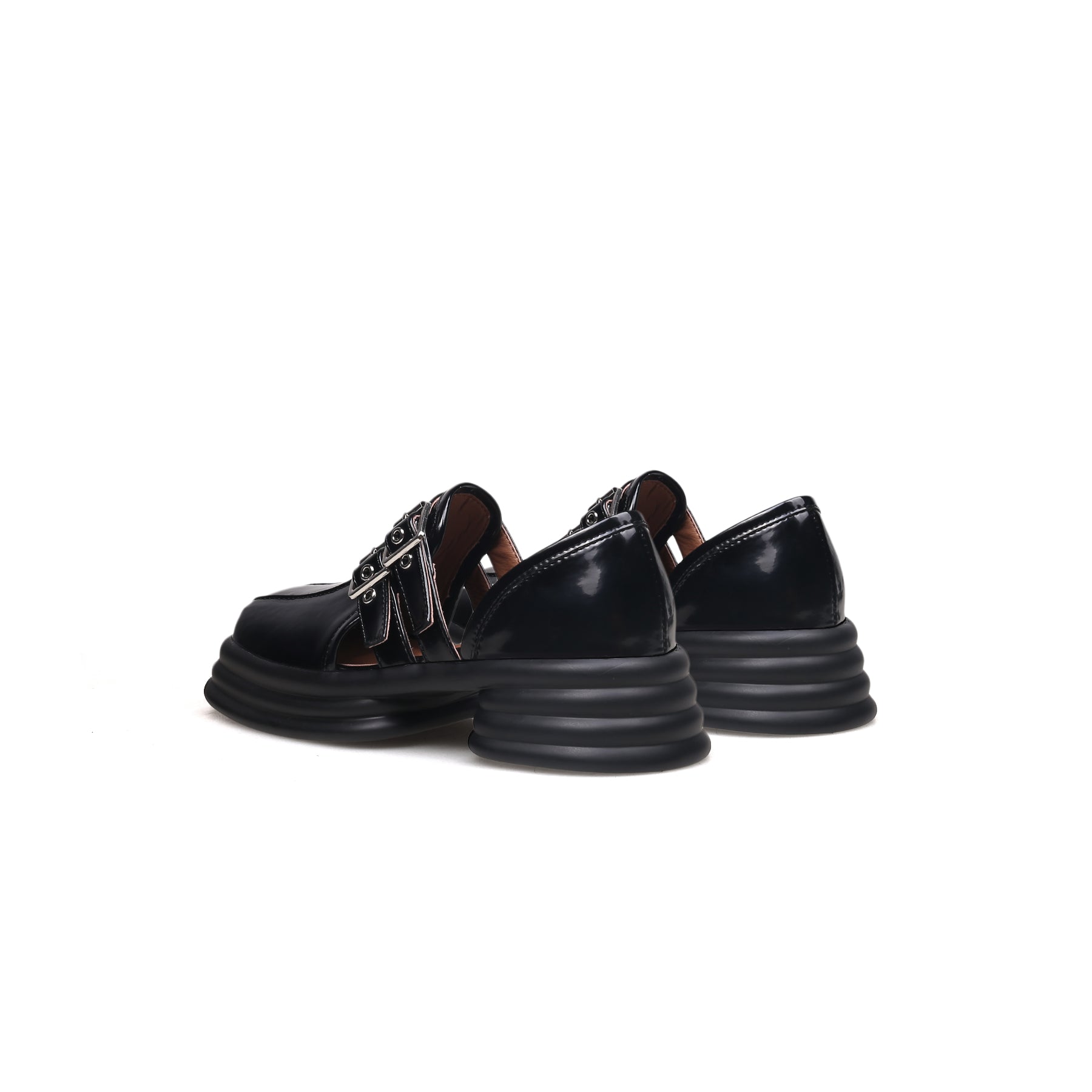 JADYROSE | GLOSSY LEATHER CUT-OUT LOAFER BLACK