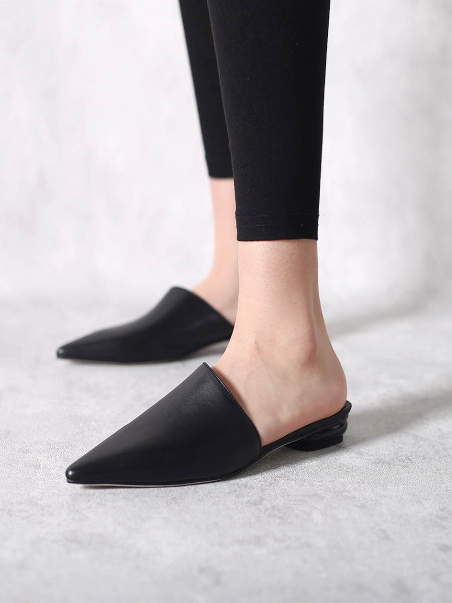 JadyRose | Sharp Toe Classic Leather Mule - Black