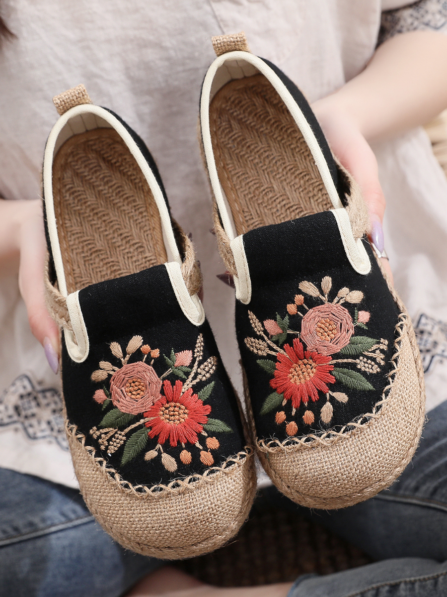 Cactus Rose | Double Kiss Floral Embroidered Linen Espadrilles - Black