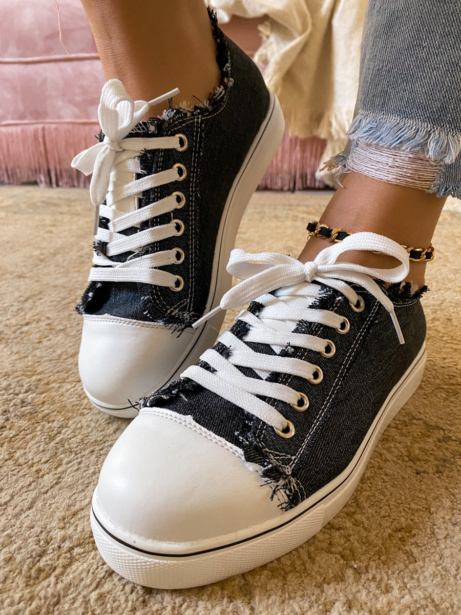 Denim Bayshore Canvas Sneakers - EN BLOOM