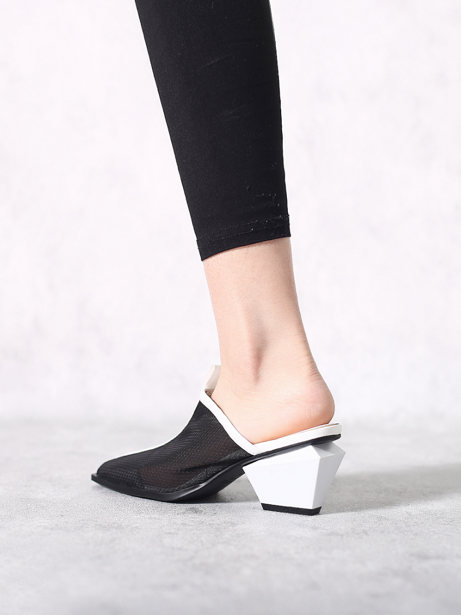 JadyRose | Geometry Block Point Toe Mid Heel Mules - Black