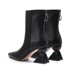 JADY ROSE | TRIANGULAR-HEEL LEATHER BOOTIE - BLACK