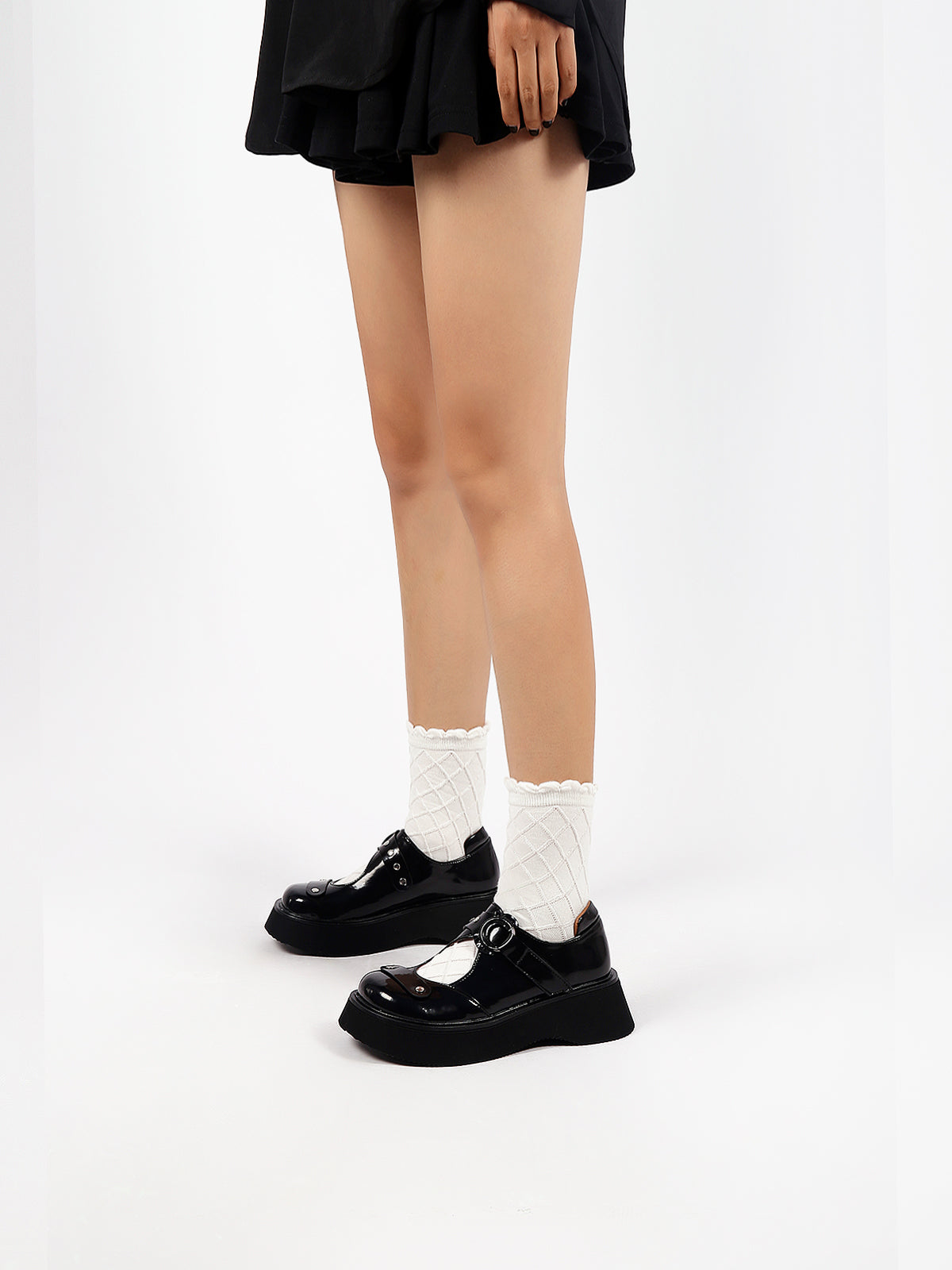 JADYROSE | CUT-OUT PATENT LEATHER MARY JANE BLACK