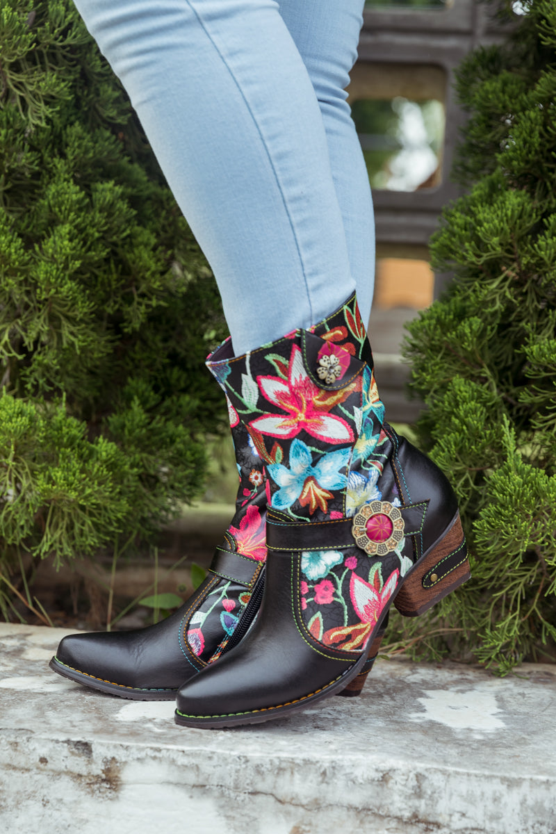 SOFFIA | BLACK FLORAL PATTERNED LEATHER COWGIRL BOOT