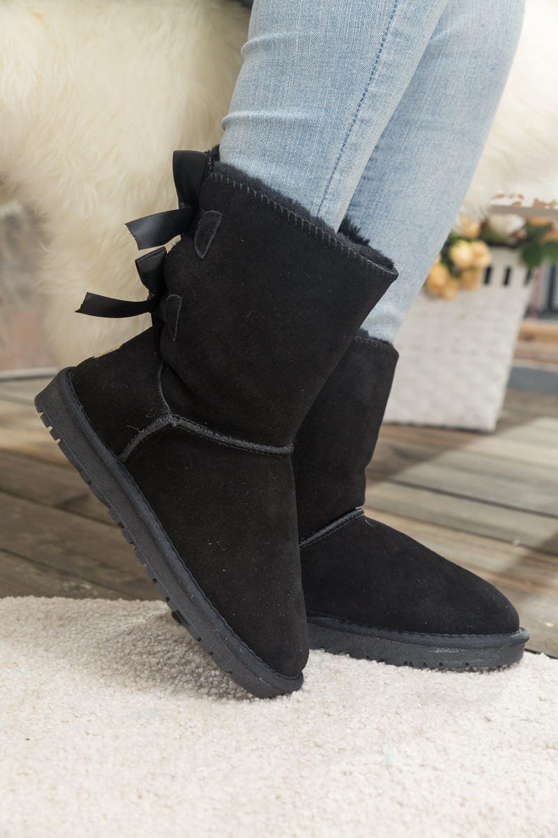 SMAIBULUN Ugg | DOUBLE RIBBON BOW SUEDE BOOT - Black