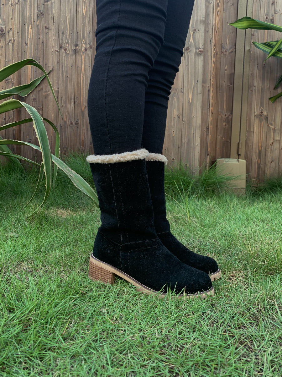 En Bloom | Plush-Lined Fold-Over Boots - Black