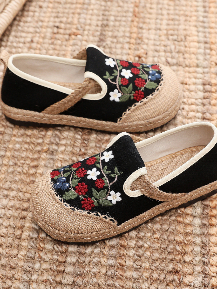 Cactus Rose | Berry Daisy Embroidered Linen Round Toe Espadrilles Loafers - Black