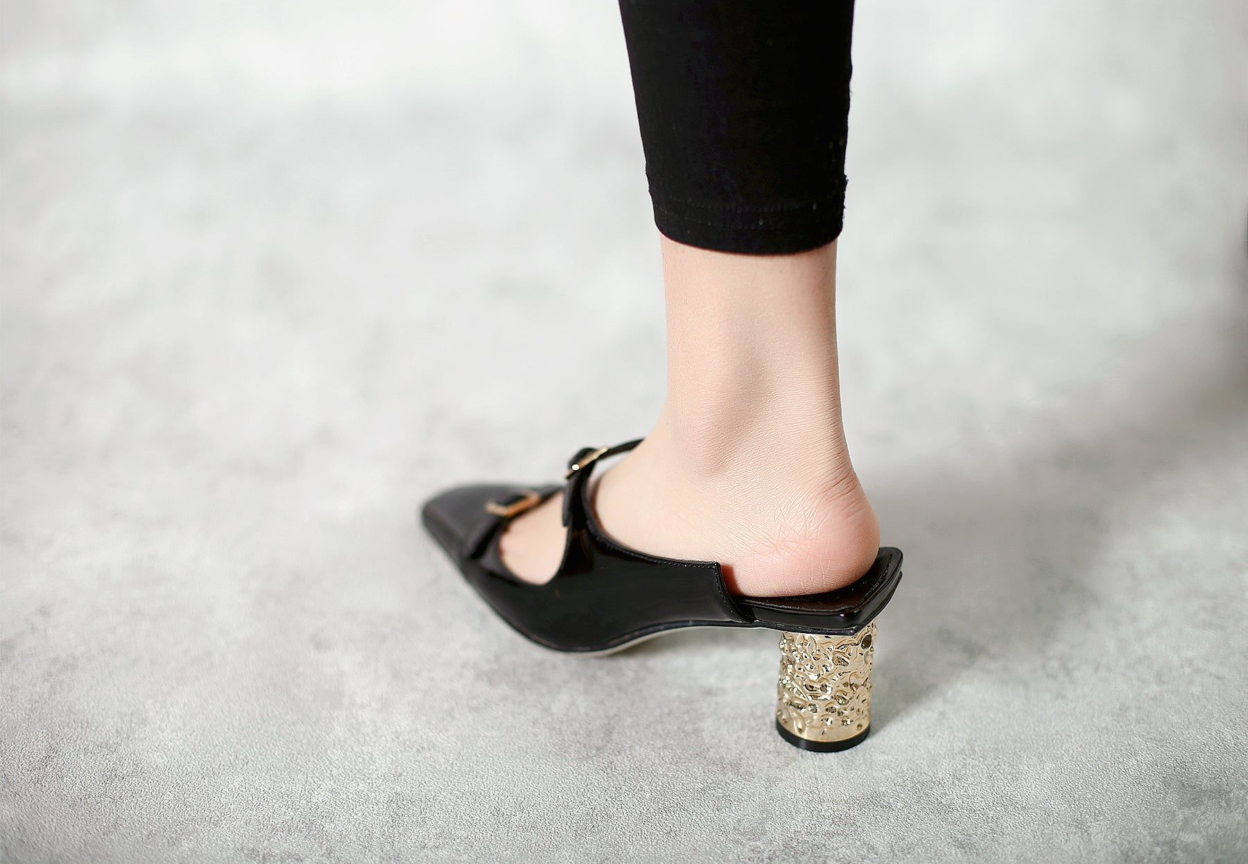 JadyRose | Bar-Accent Golden Mid Heel Leather Mules Loafers- Black