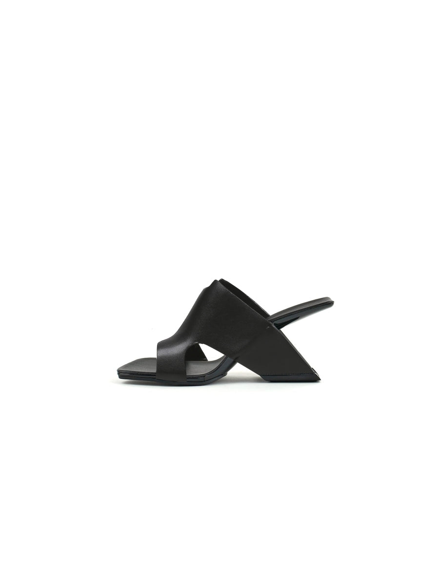 JADYROSE | GIVEN BLACK LEATHER OPEN TOE SLIDE