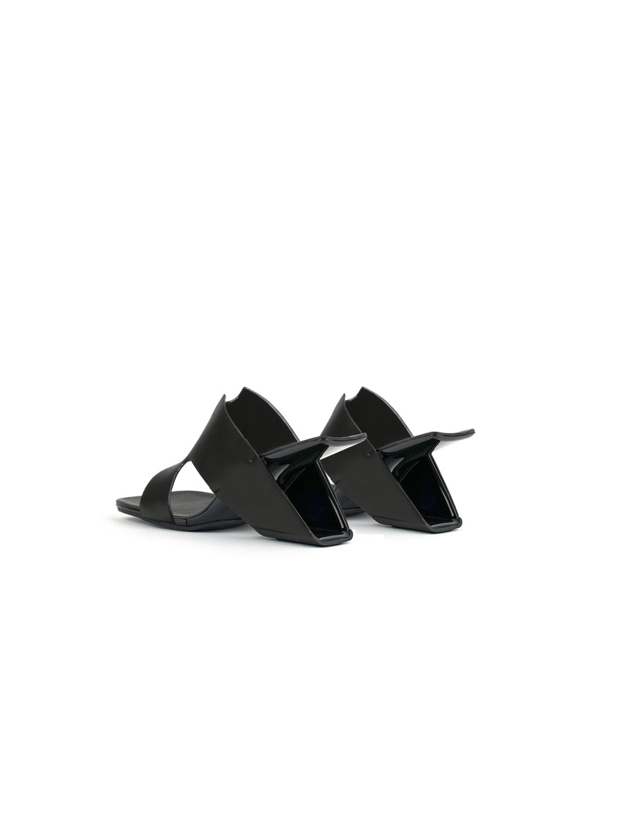 JADYROSE | GIVEN BLACK LEATHER OPEN TOE SLIDE