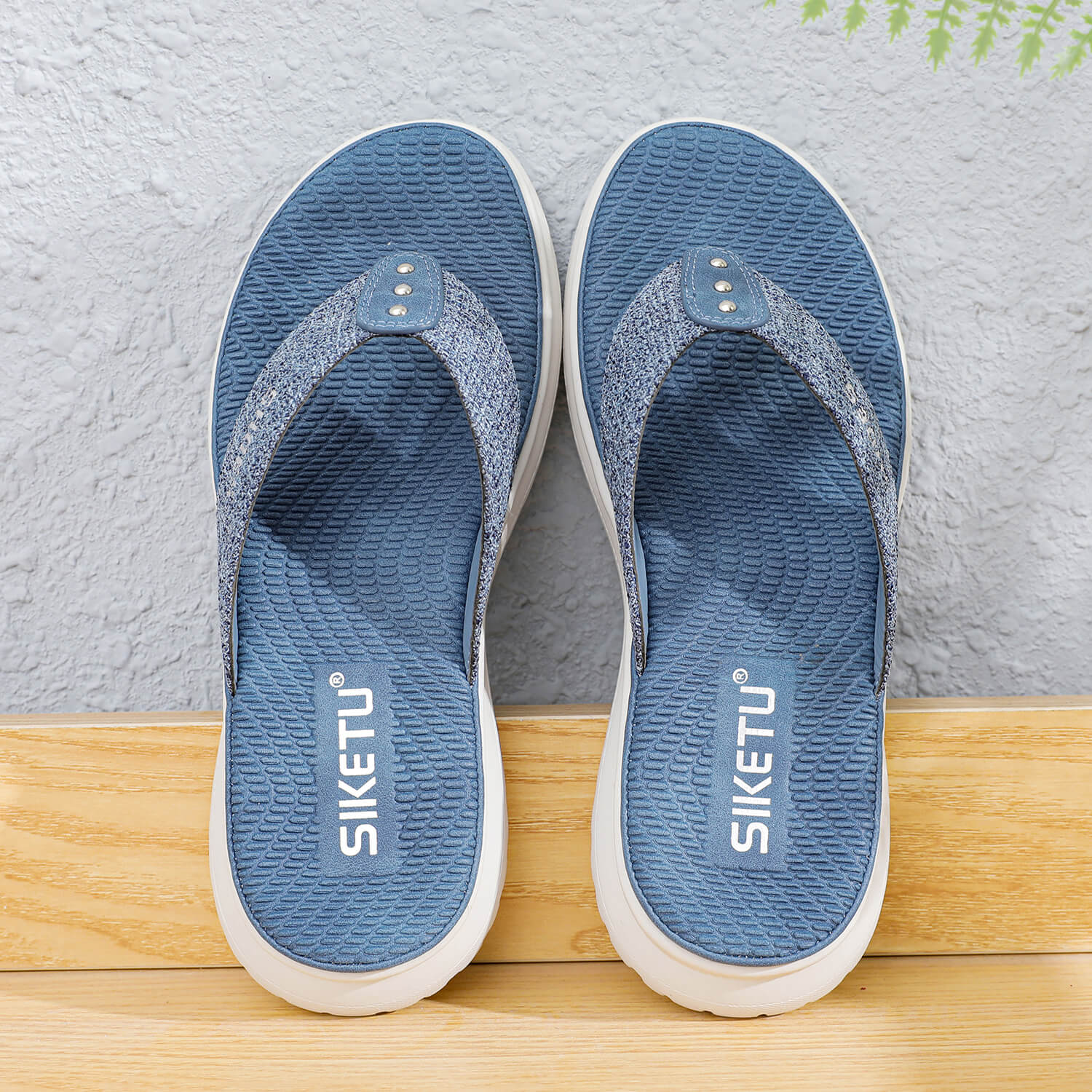 Brinkley Reef T-Strap Flip Flops - SIKETU