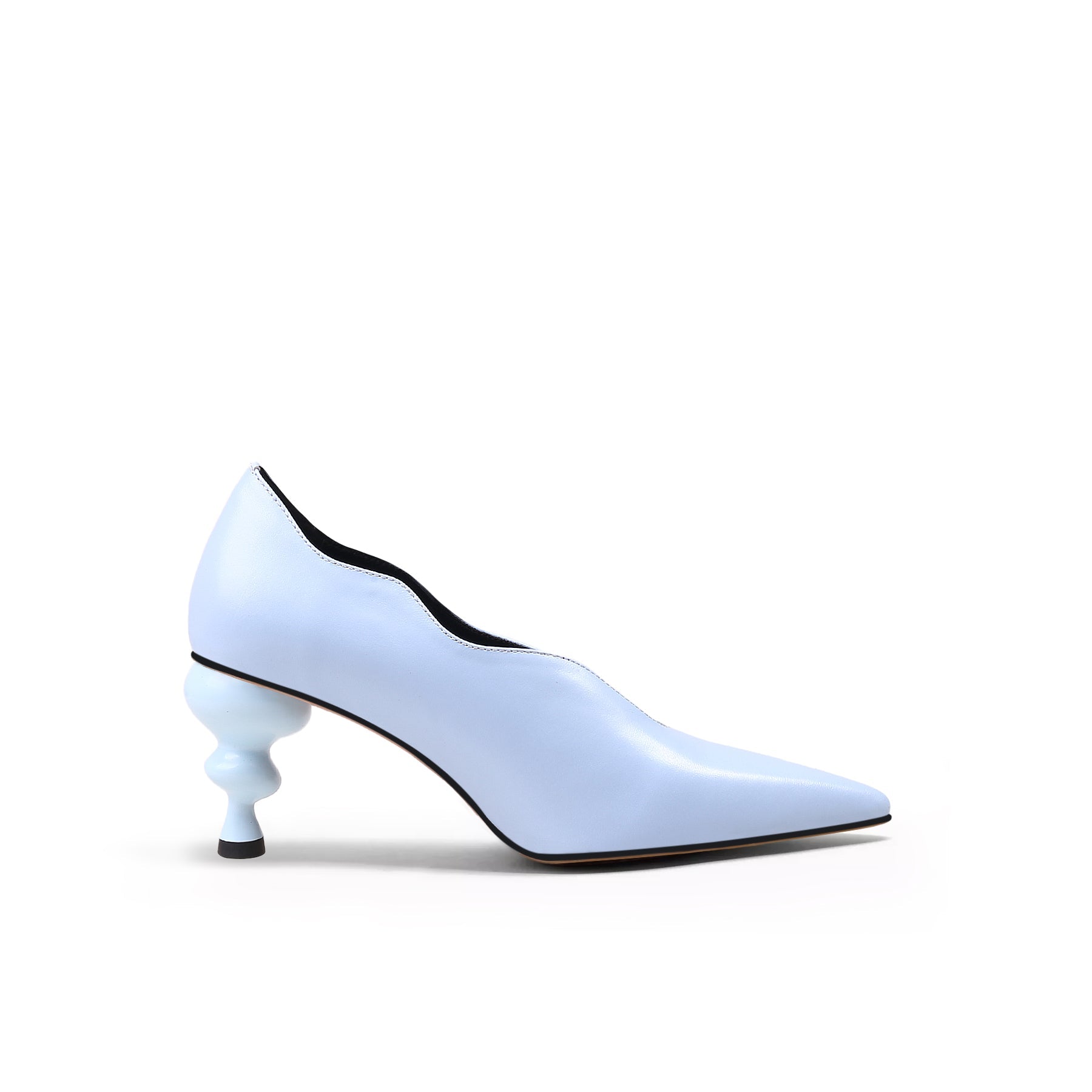 JADY ROSE | SCALLOPED  EDGE KETTLE HEEL LEATHER PUMP - BLUE