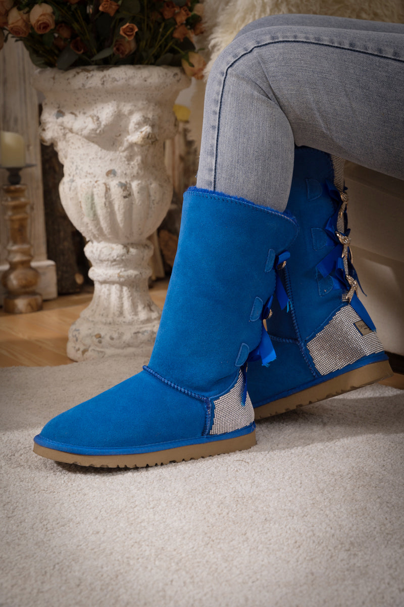 SMAIBULUN Ugg | Rhinestone Ribbon Tri-Tie Bow Suede Boots - Blue