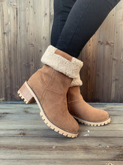 En Bloom | Plush-Lined Fold-Over Boot - Brown