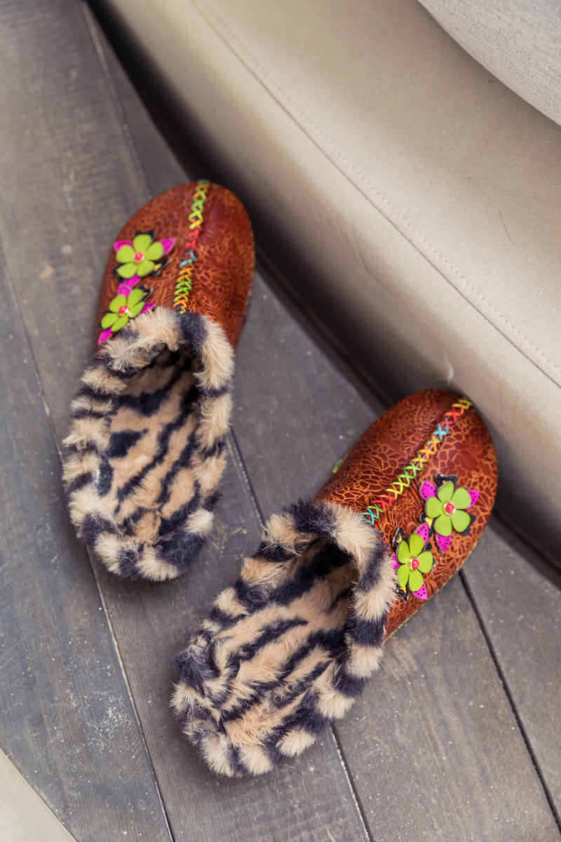 SOFFIA | Tiger Printed Wool Lined Applique Leather Slipper - Brown