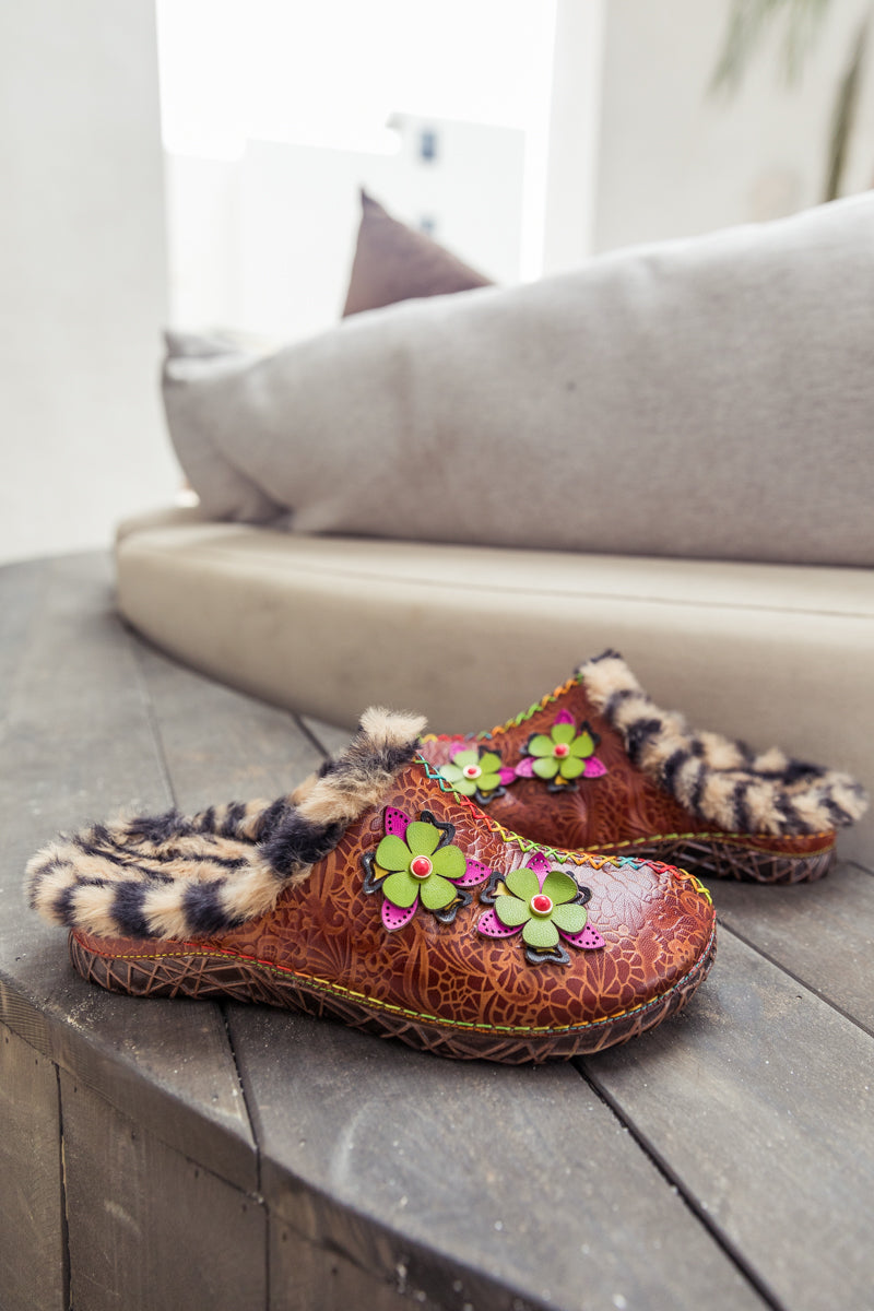 SOFFIA | Tiger Printed Wool Lined Applique Leather Slipper - Brown