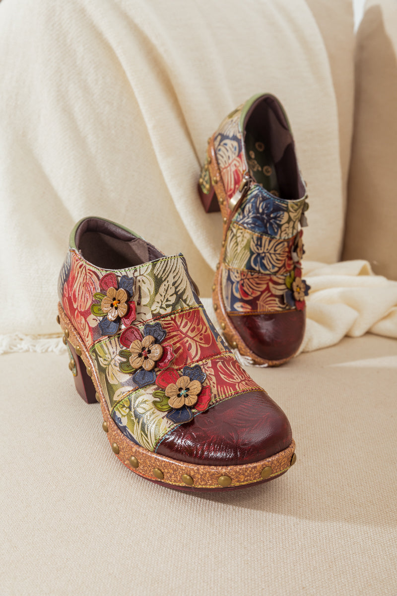 SOFFIA | FLORAL APPLIQUED LEATHER LOAFER