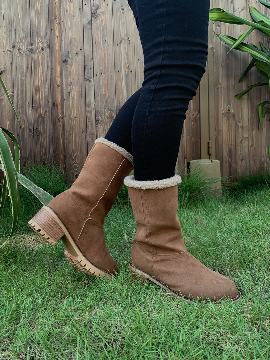 En Bloom | Plush-Lined Fold-Over Boot - Brown