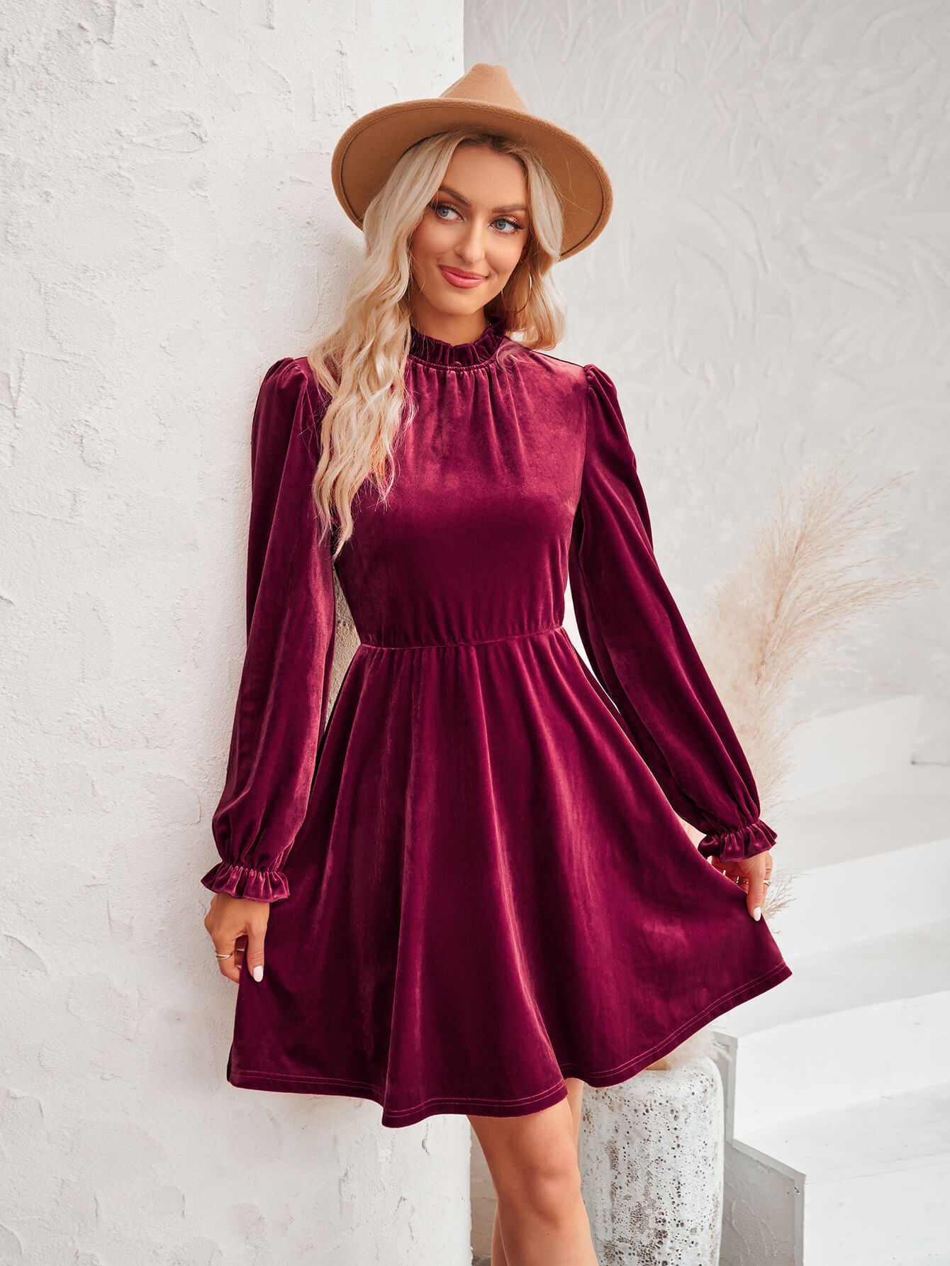 Cosmo Please Velvet Mini Dress - Burgundy