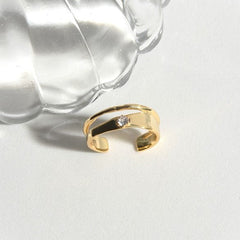 Celeste Gem - Open-Band Gold Ring