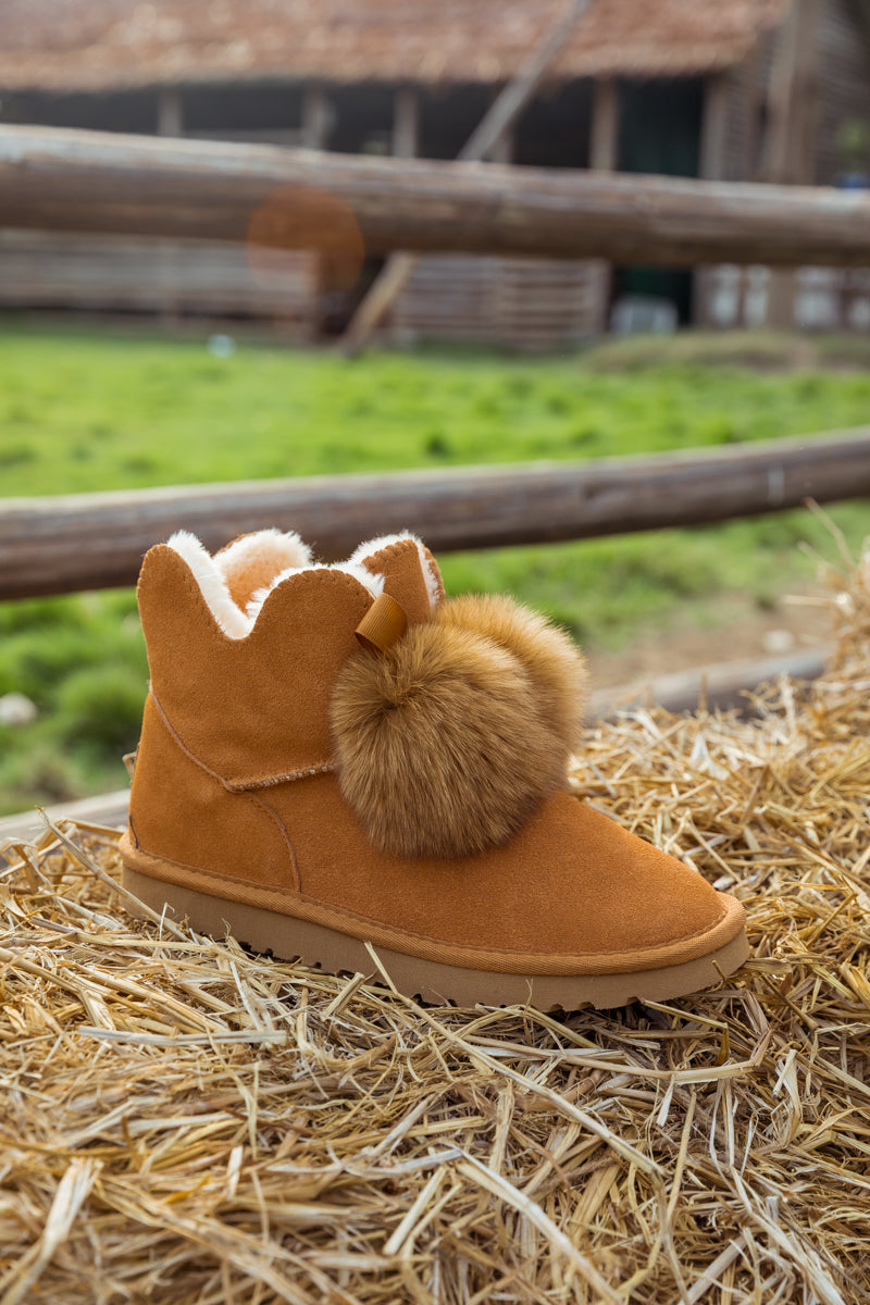 SMAIBULUN Ugg | Faux Fur Balls Suede Boot - Chestnut