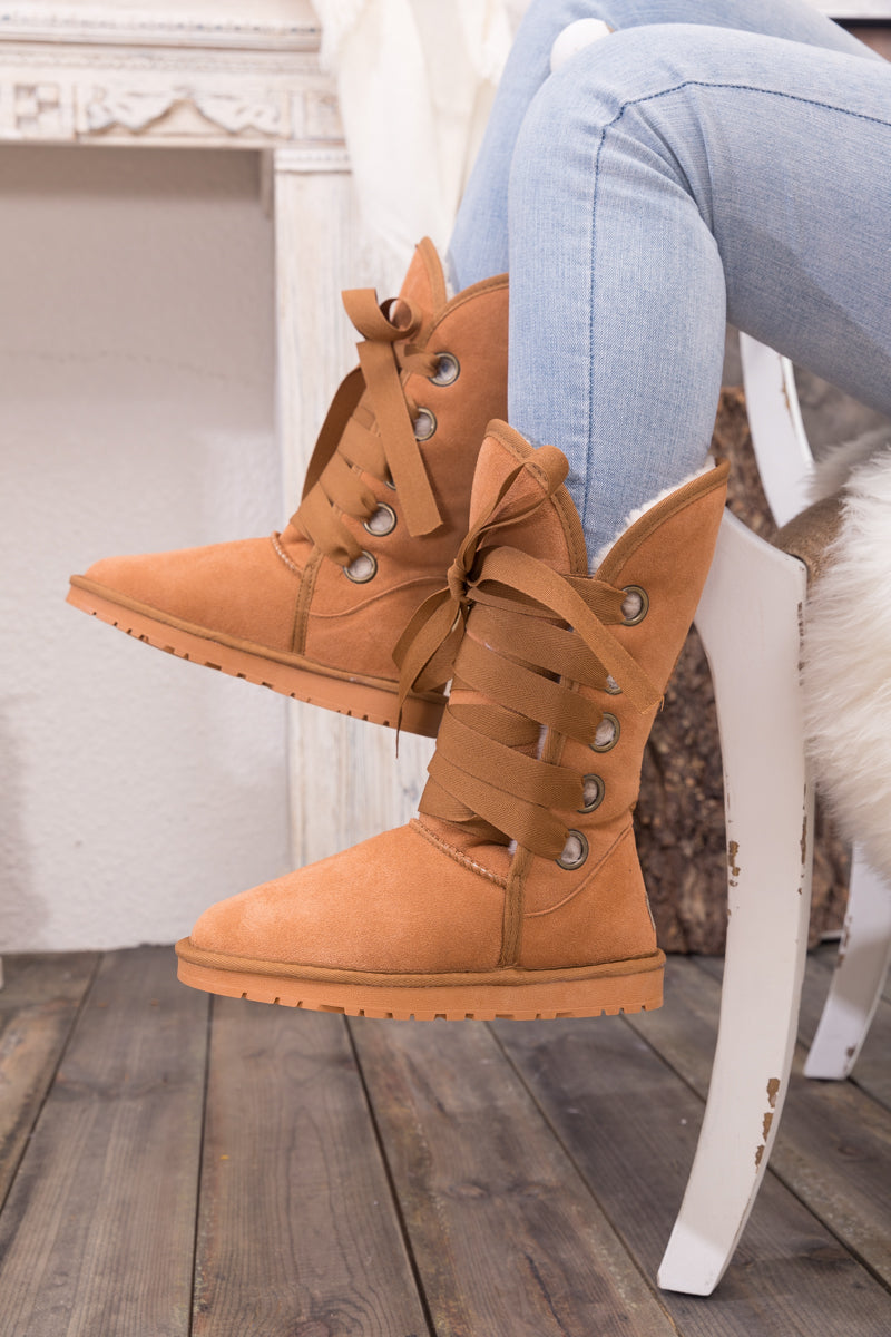 SMAIBULUN Ugg | Ribbon Lace-Up Faux Fur-lined Suede Boot - Chestnut