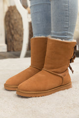 Smaibulun Ugg | Serenity Striped Bailey Bow Shearling Boots - Chestnut