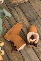 SMAIBULUN Ugg | DOUBLE RIBBON BOW SUEDE BOOT - Chestnut