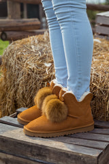 SMAIBULUN Ugg | Faux Fur Balls Suede Boot - Chestnut