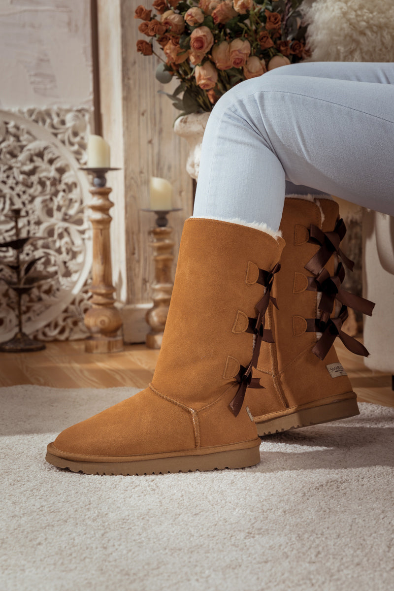 SMAIBULUN Ugg | Tri Ribbon Bow Suede Boots - Chestnut