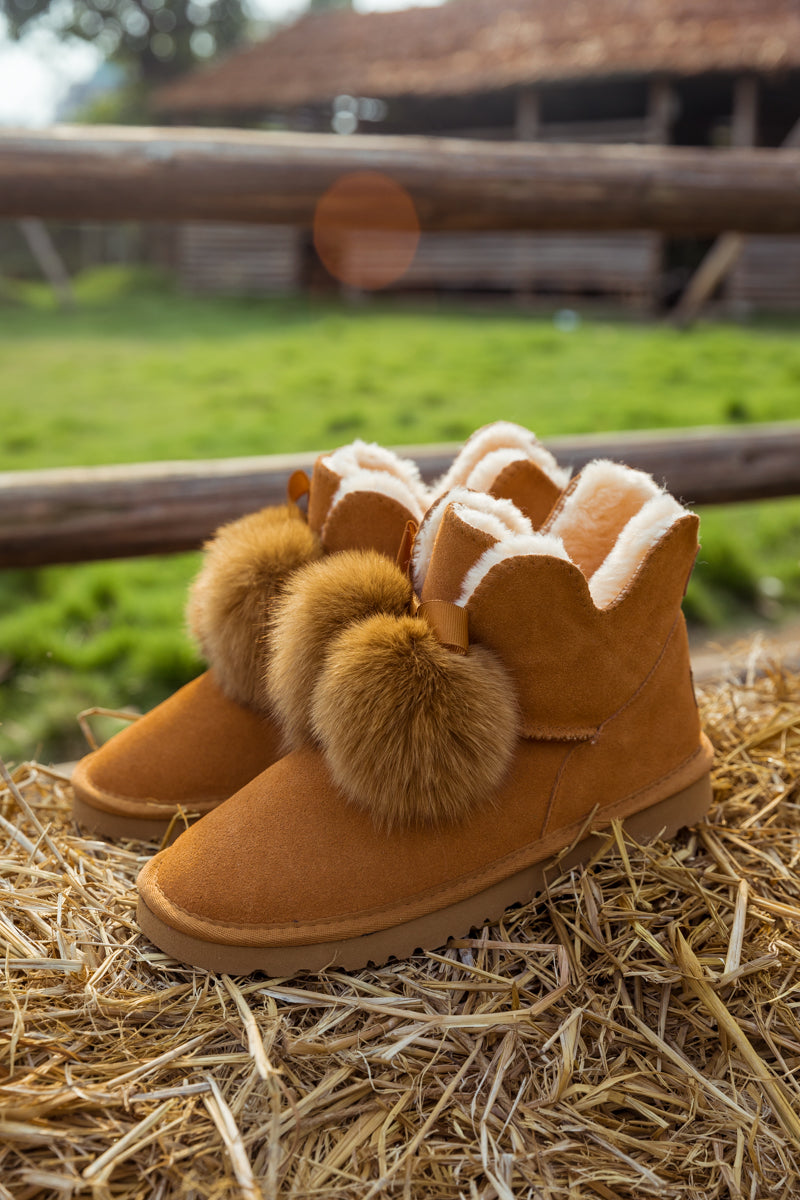 SMAIBULUN Ugg | Faux Fur Balls Suede Boot - Chestnut