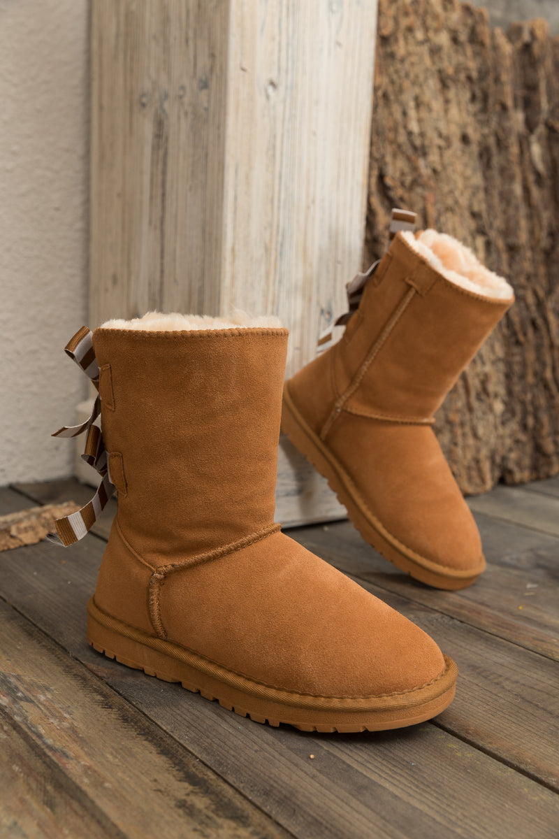 Smaibulun Ugg | Serenity Striped Bailey Bow Shearling Boots - Chestnut