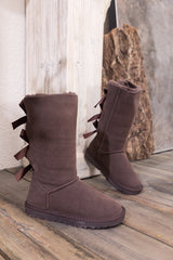 SMAIBULUN Ugg | Tri Ribbon Bow Suede Boots - Chocolate