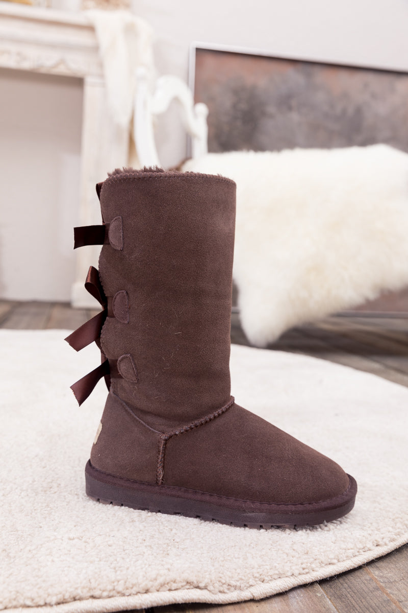 SMAIBULUN Ugg | Tri Ribbon Bow Suede Boots - Chocolate