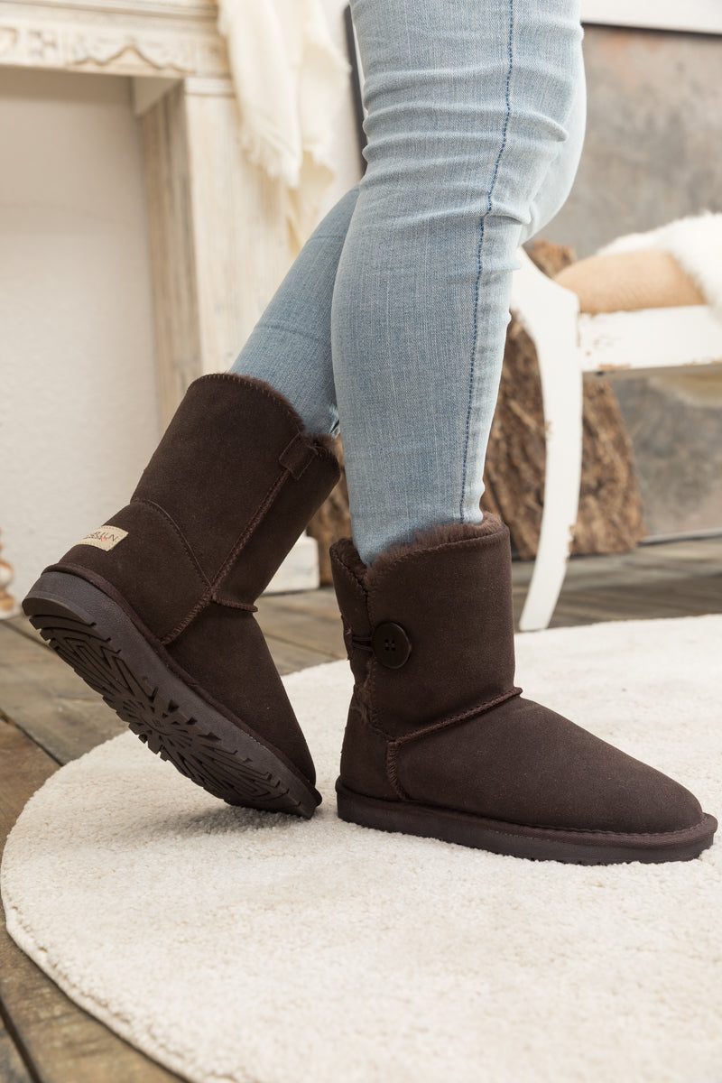 SMAIBULUN Ugg | Faux Fur-Lined Classic Side Button Ugg Boot - Chocolate