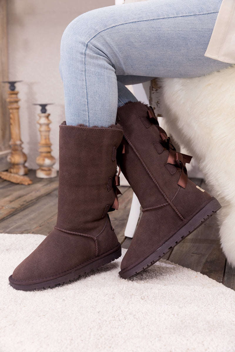 SMAIBULUN Ugg | Tri Ribbon Bow Suede Boots - Chocolate