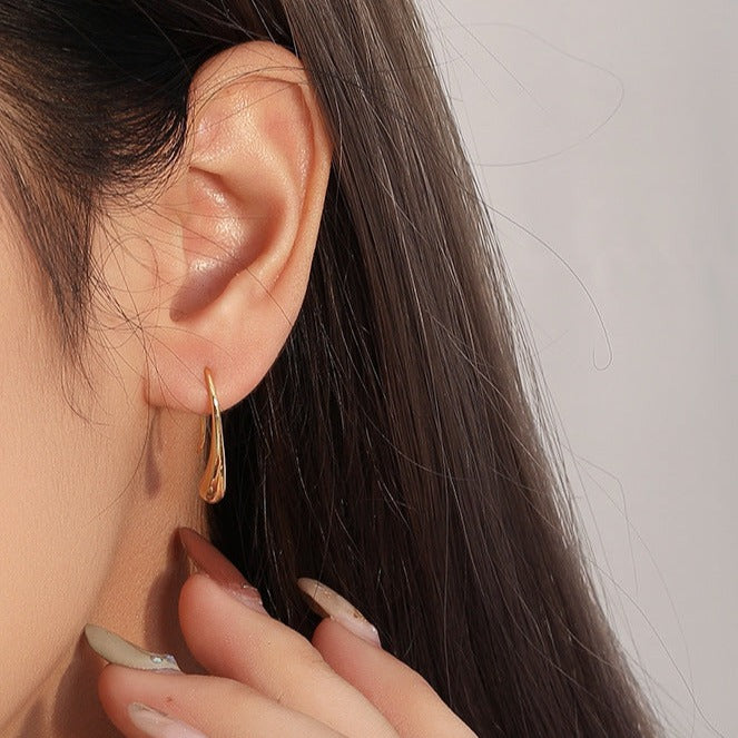 Elara Arc Earrings