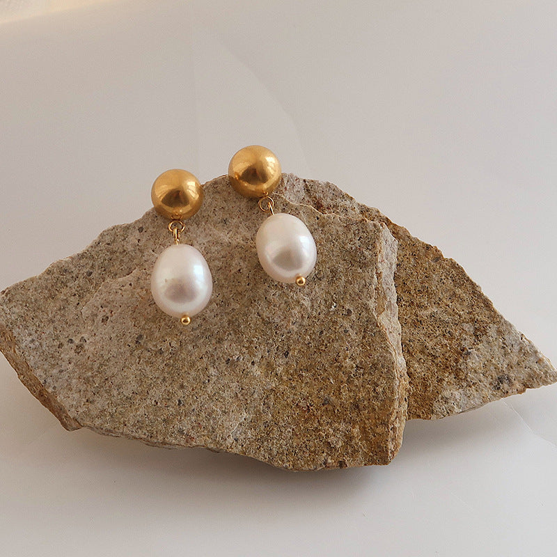 Eloise Freshwater Pearl Earrings