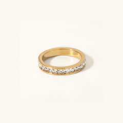 Elysia Band - Diamond Gold Ring