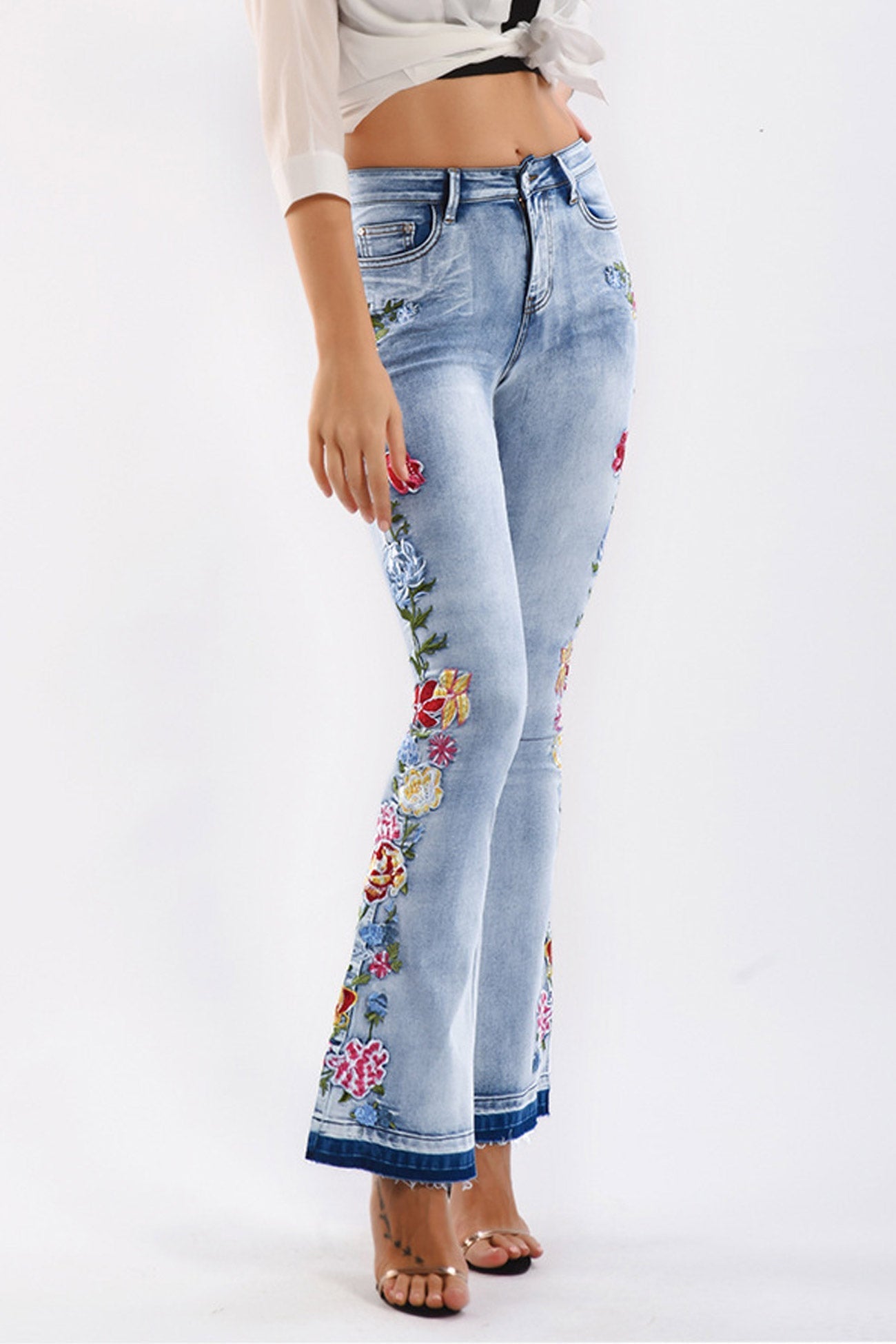 Embroidery Flared Denim Pants