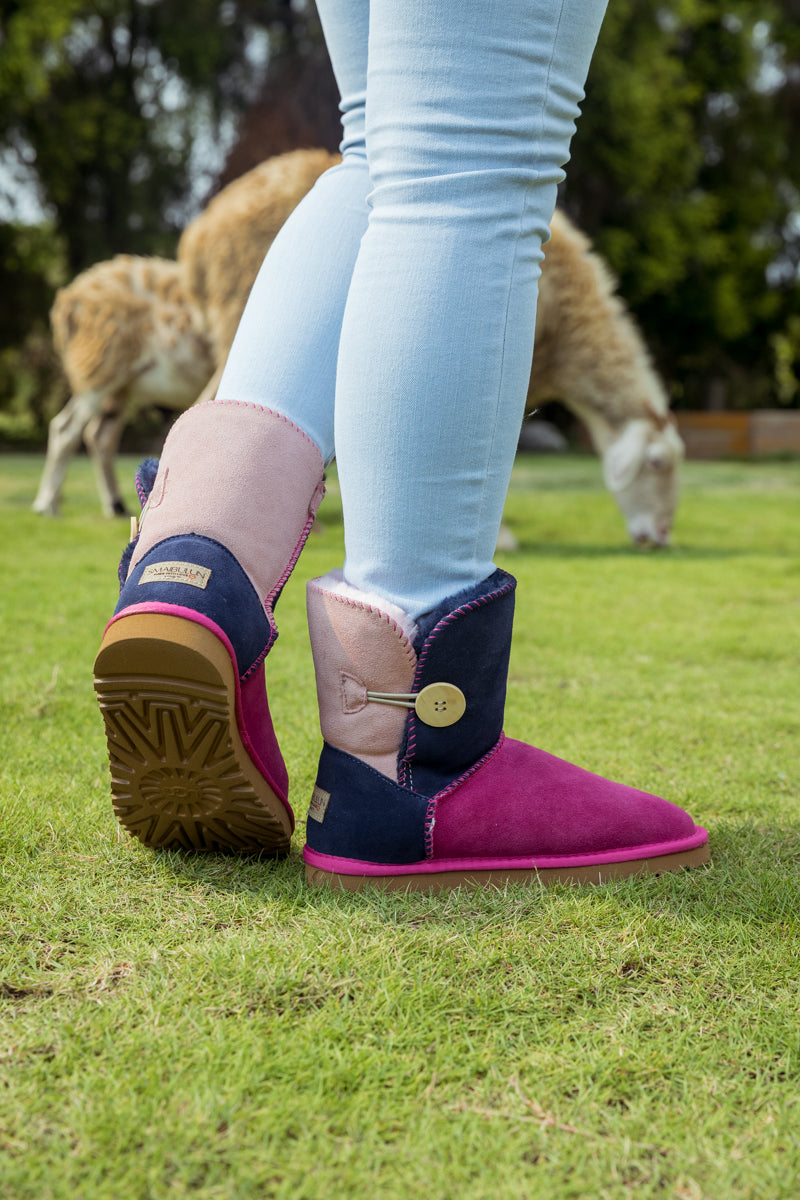 SMAIBULUN Ugg | COLOR BLOCK SIDE BUTTON SUEDE BOOT - FUCHSIA