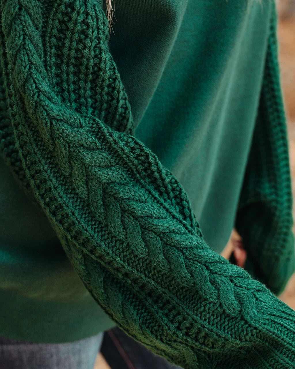 BRAIDED SLEEVE KNIT SWEATER - GREEN