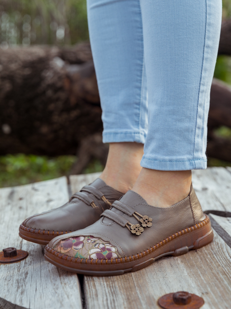 RUMOUR HAS IT| FLORAL EMBROIDERED LEATHER LOAFER - GREY