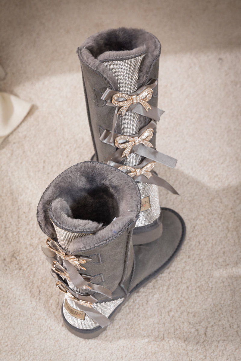 SMAIBULUN Ugg | Rhinestone Ribbon Tri-Tie Bow Suede Boots - Grey