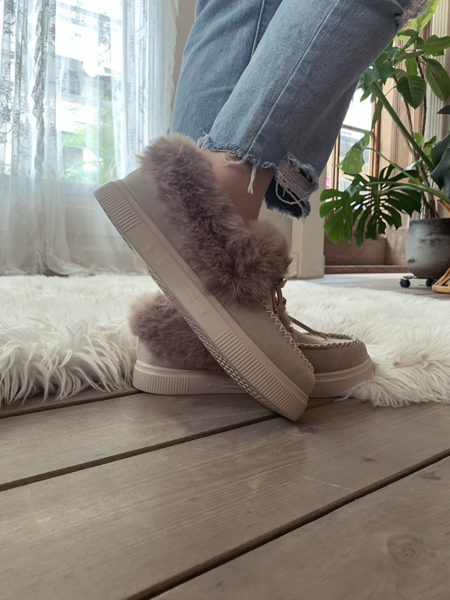 En Bloom | Grey Faux-Fur Anklet Yana Moccasin