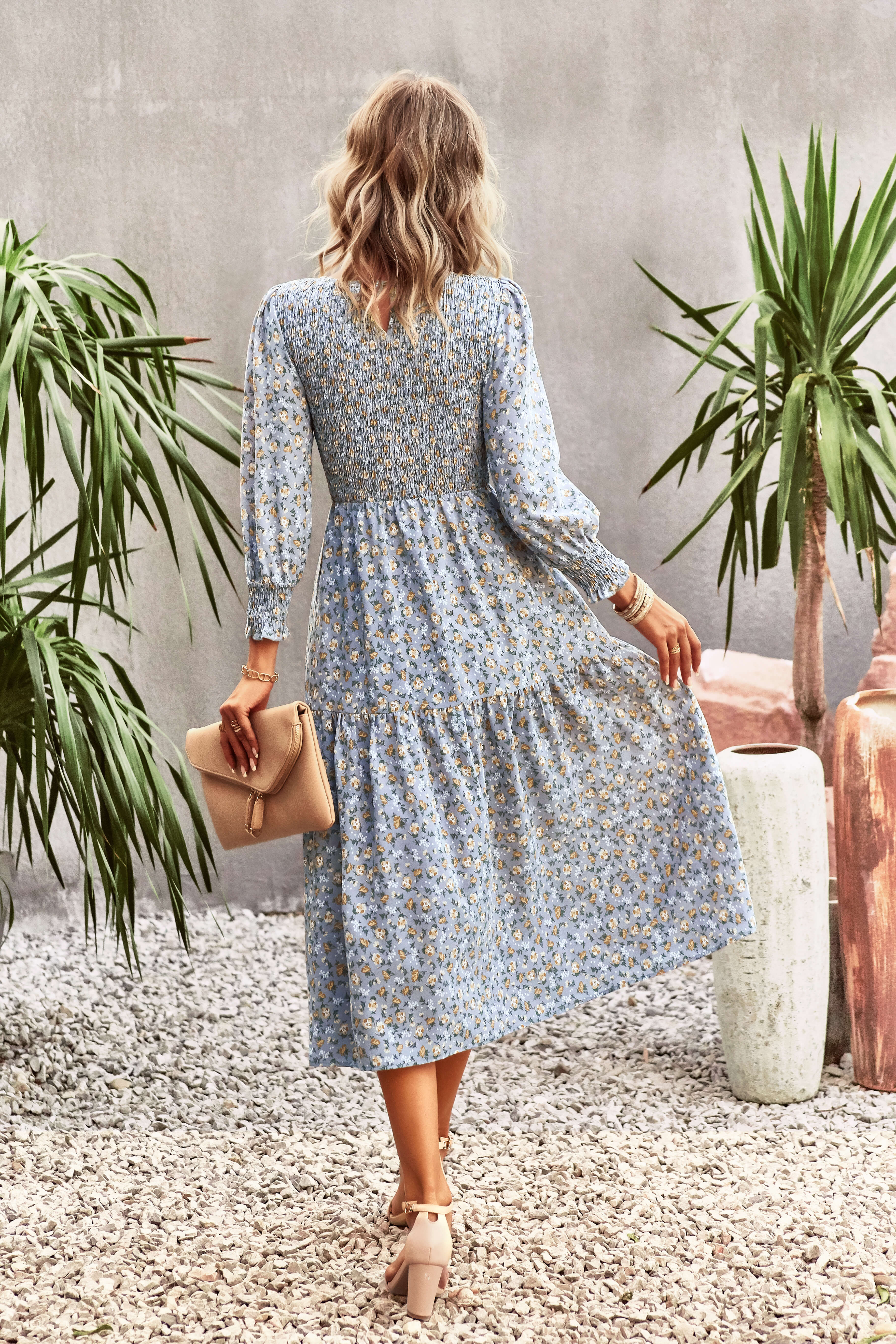 TRADING PLACES FLORAL MIDI DRESS - BLUE