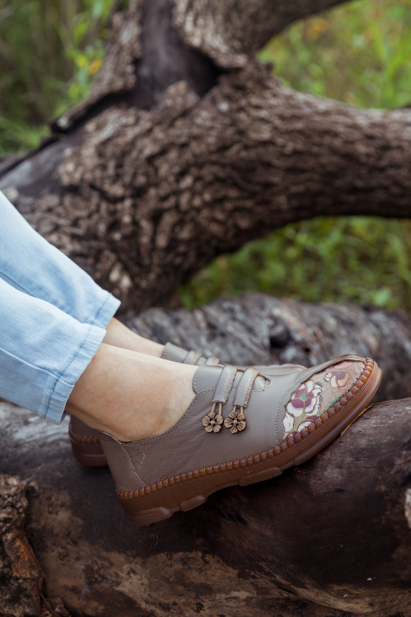 RUMOUR HAS IT| FLORAL EMBROIDERED LEATHER LOAFER - GREY